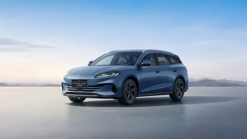 BYD SEAL 6 Touring exterior