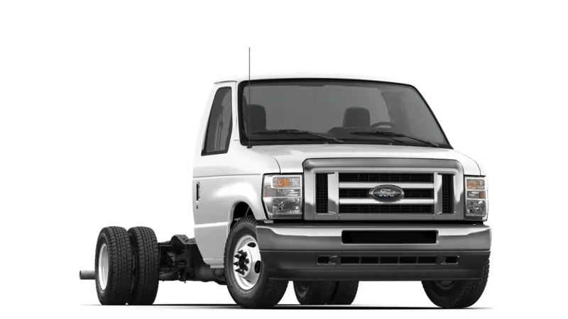 Ford E-Series Cutaway exterior