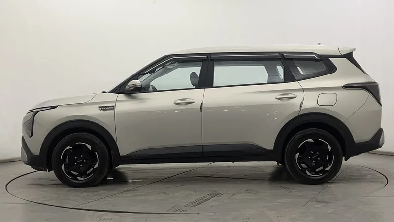 Kia Carens Clavis exterior