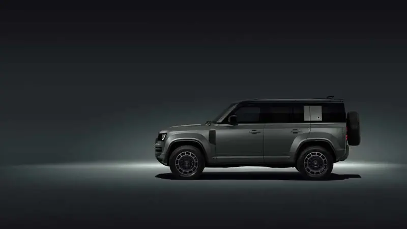 Land Rover Defender 110 exterior
