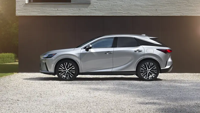 Lexus RX exterior