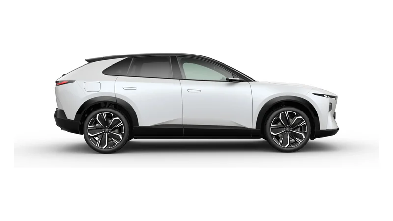 Mazda CX-6e exterior