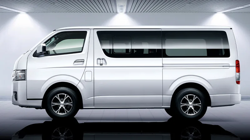 Esterno del Toyota Hiace Van